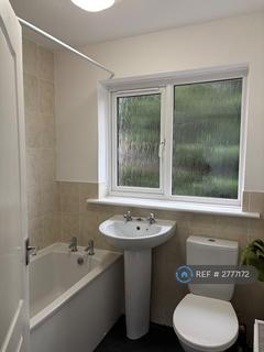 2 bedroom semi-detached house to rent, Savage Rd, Chatham, ME5
