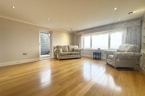 undefined, Queens Parade, Cleethorpes DN35