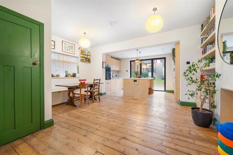 Ravenscroft Road, Beckenham, London, BR3