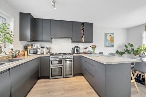 3 bedroom semi-detached house for sale, Bevis Walk, Bury St. Edmunds