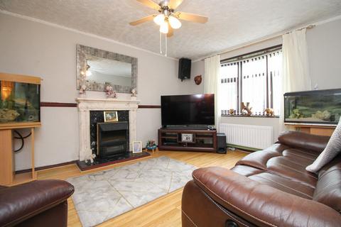 3 bedroom terraced house for sale, High Axwell, Blaydon