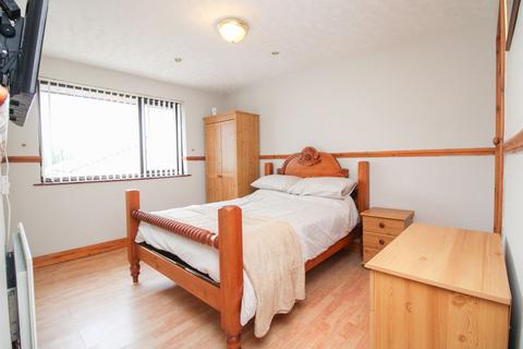 3 bedroom terraced house for sale, High Axwell, Blaydon