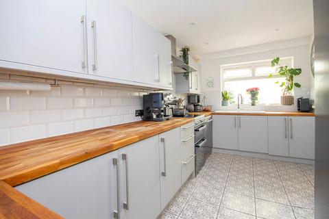 3 bedroom terraced house for sale, Melrose Court, Calmore