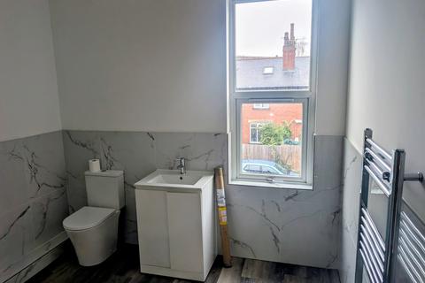 5 bedroom terraced house to rent, Headingley Mount, Headingley, Leeds, West Yorkshire