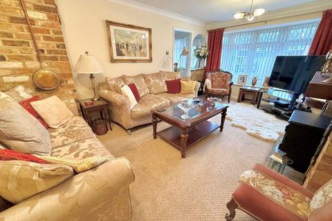 3 bedroom detached bungalow for sale, Barley Brow, Dunstable