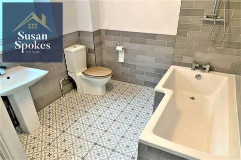 2 bedroom flat for sale - Stanhope Road, South Shields