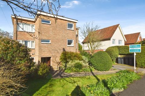 2 bedroom flat for sale, Bouverie Avenue, Harnham                       *NO ONWARD CHAIN*