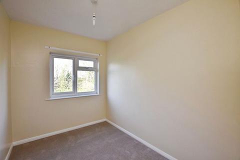 2 bedroom flat for sale, Bouverie Avenue, Harnham                       *NO ONWARD CHAIN*