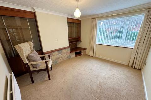 2 bedroom semi-detached house for sale, The Close, Pershore