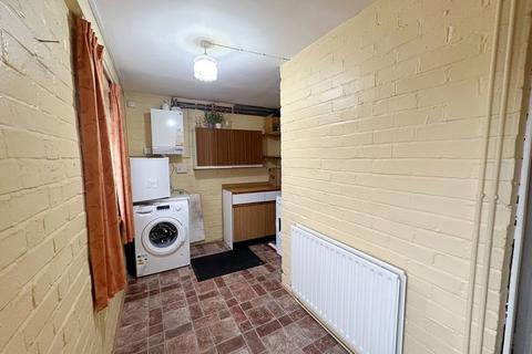 2 bedroom semi-detached house for sale, The Close, Pershore