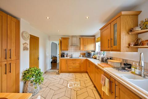 3 bedroom detached house for sale, Newbury Road, Cannock WS11