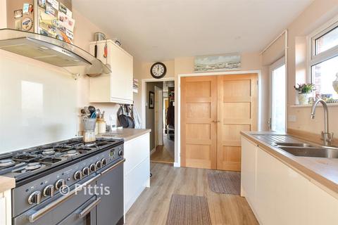 3 bedroom semi-detached bungalow for sale, Staplers Road, Newport PO30