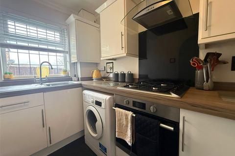 2 bedroom terraced house for sale, Thistledown, Gravesend, Kent, DA12