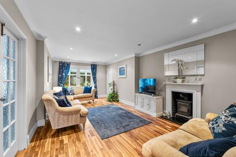 undefined, Smithy Close, Tadworth KT20