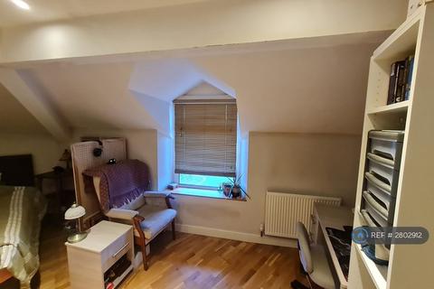 1 bedroom in a flat share to rent, Main Road, Lancaster, LA2