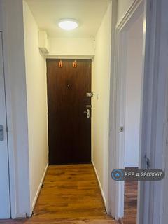 2 bedroom flat to rent, Quilter Close, Luton, LU3