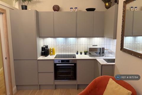 2 bedroom flat to rent, Bravington Road, London, W9