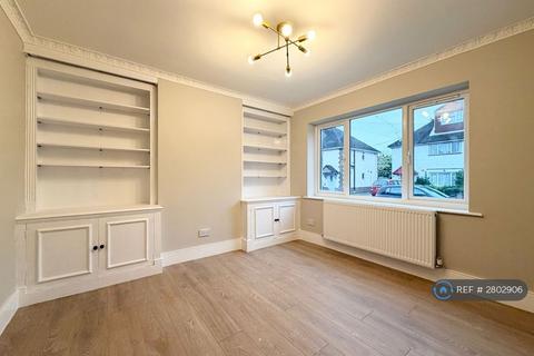 3 bedroom semi-detached house to rent, Bridge End, Camberley, GU15