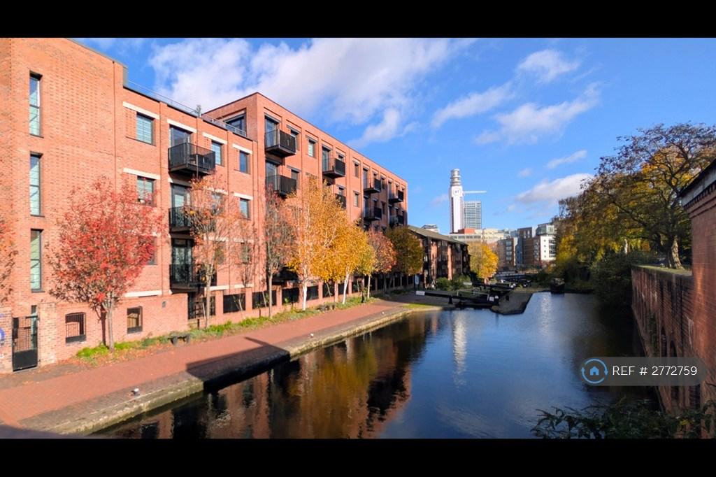 Canal Living