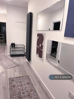 1 bedroom in a flat share to rent, Orchard Road, Southsea, PO4
