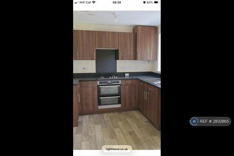 3 bedroom semi-detached house to rent, Nash Drive, Wellington, TA21