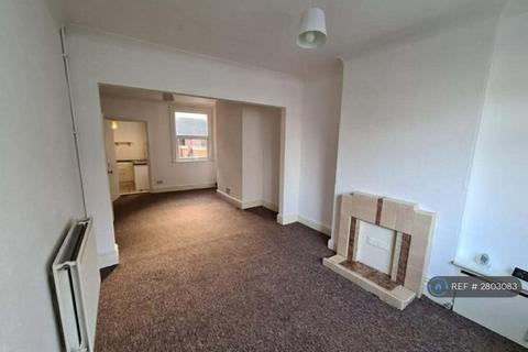 3 bedroom terraced house to rent, Digby Street, Kettering, NN16