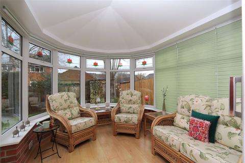 undefined, Petersham Close, Newport Pagnell, Buckinghamshire, MK16