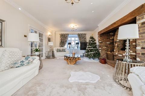 5 bedroom detached house for sale, Church View, Clapham, Bedford