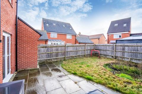 undefined, Marjorie Close, Aylesbury