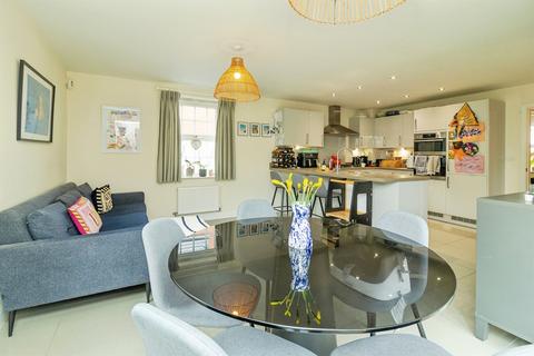 5 bedroom detached house for sale, Burgess Avenue, Eaton Leys, Milton Keynes