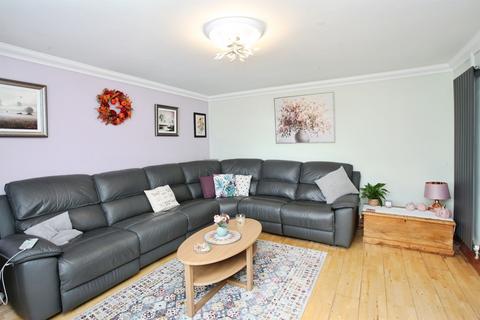 undefined, Pen-y-Dre, CAERPHILLY
