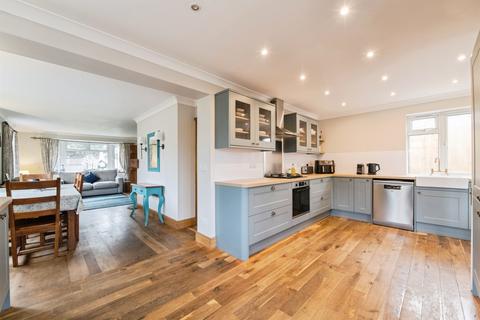 4 bedroom detached house for sale, Musbury Road, Axminster