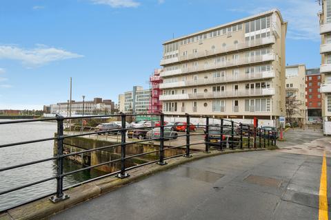 Apartment - Royal Quay, Liverpool