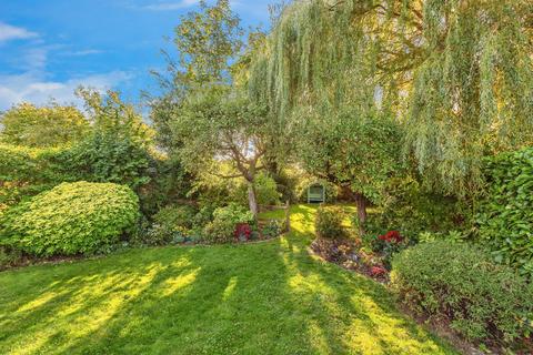 3 bedroom semi-detached bungalow for sale, Craigwell Avenue, Aylesbury