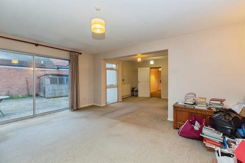 2 bedroom detached bungalow for sale, Great Lane, Bierton, Aylesbury