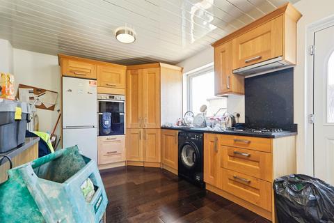 3 bedroom end of terrace house for sale, Springfield Road, Shipley BD17