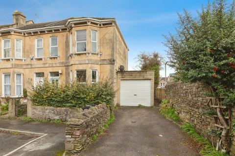 3 bedroom end of terrace house for sale, Shaftesbury Avenue, Bath