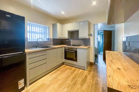 3 bedroom terraced house for sale, Stanley Street, Bedford