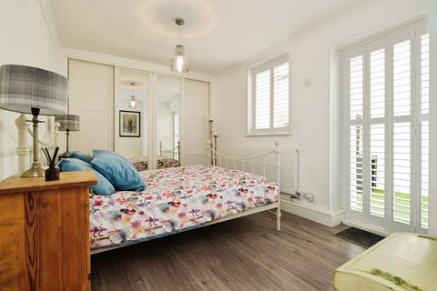 2 bedroom apartment for sale, Brunswick Place, Hove