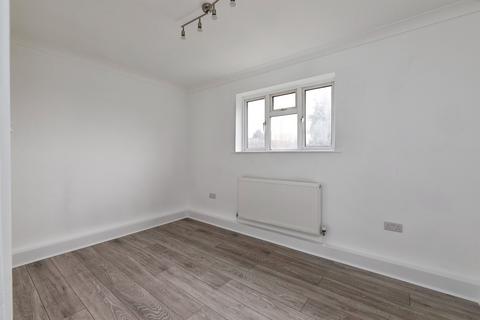 2 bedroom maisonette for sale, Blake Avenue, Barking