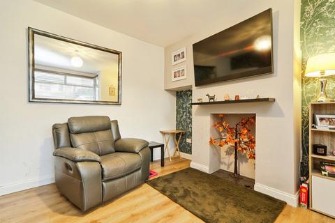 3 bedroom semi-detached house for sale, Longwood Avenue, Bingley BD16