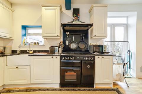 3 bedroom semi-detached house for sale, Longwood Avenue, Bingley BD16