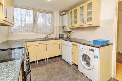 3 bedroom terraced house for sale, Nevis Grove, Bletchley, Milton Keynes