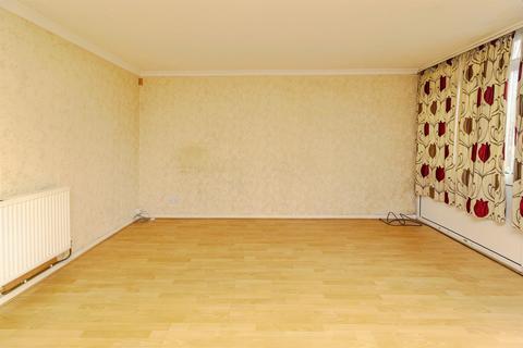3 bedroom terraced house for sale, Nevis Grove, Bletchley, Milton Keynes