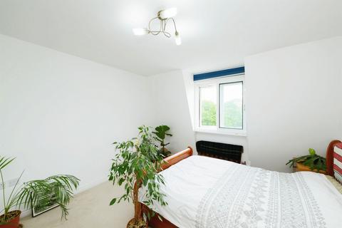 1 bedroom flat for sale, Highbridge Street, Waltham Abbey