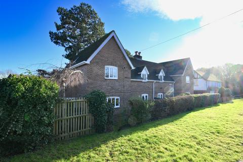3 bedroom semi-detached house for sale, Station Road, Broxbourne