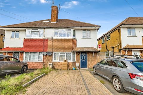Park Avenue, Bushey