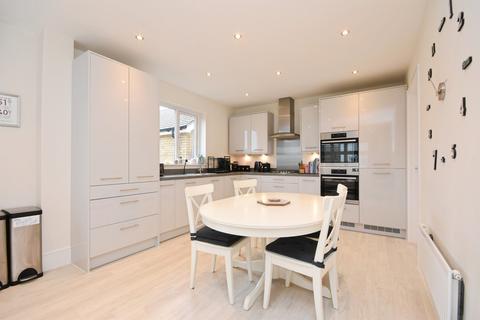 4 bedroom detached house for sale, Wylds Close, Silver End, WITHAM