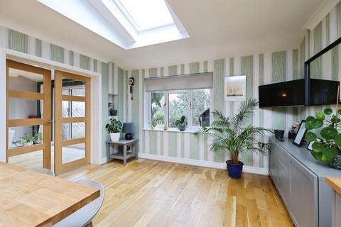 4 bedroom detached house for sale, Raglan Gardens, Watford