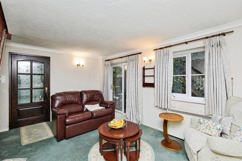 undefined, Derwent Close, Burton-On-Trent